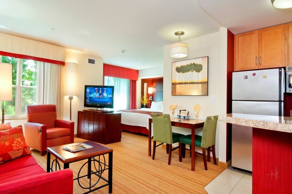 By Marriott North Conway